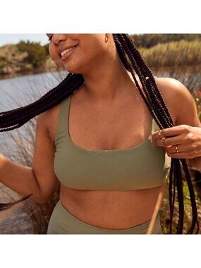 NWT Aerie Wide Strap Scoop Bikini Top in Olive Green - Size: Medium
